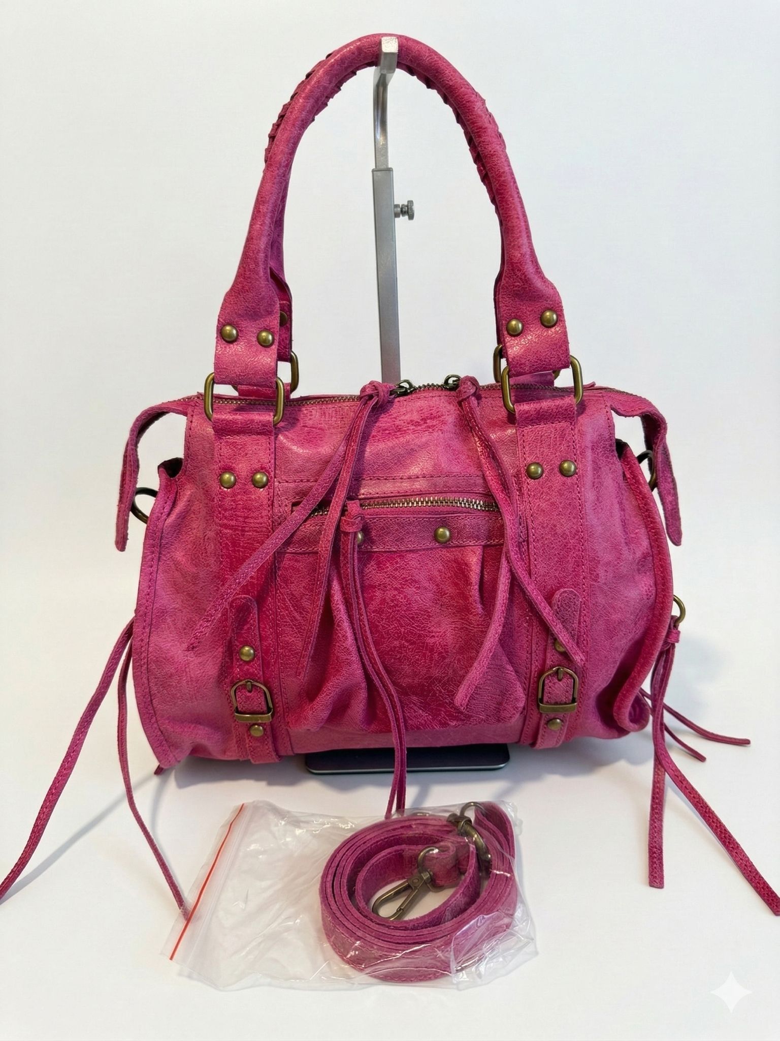 Bella – Medium Size Italian Artisan “Vera Pelle” Handbag -